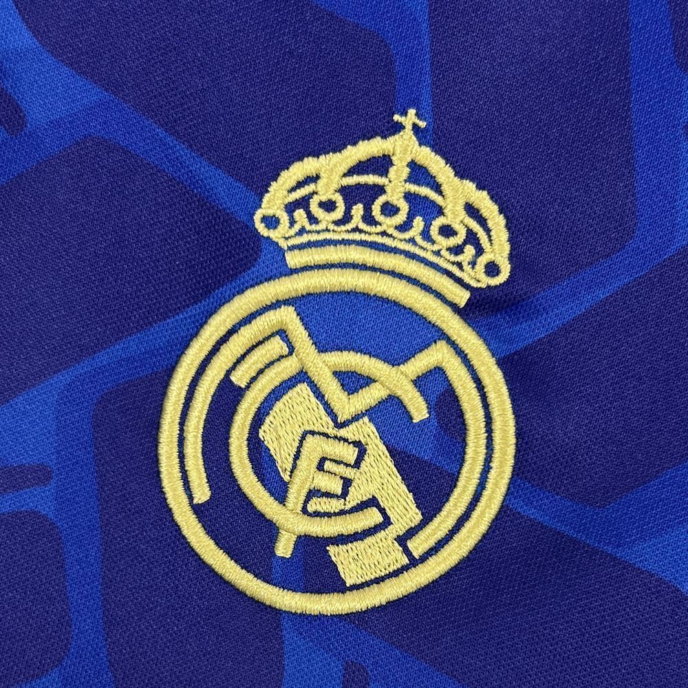 Real Madrid “Flor de Oro" Edición Especial