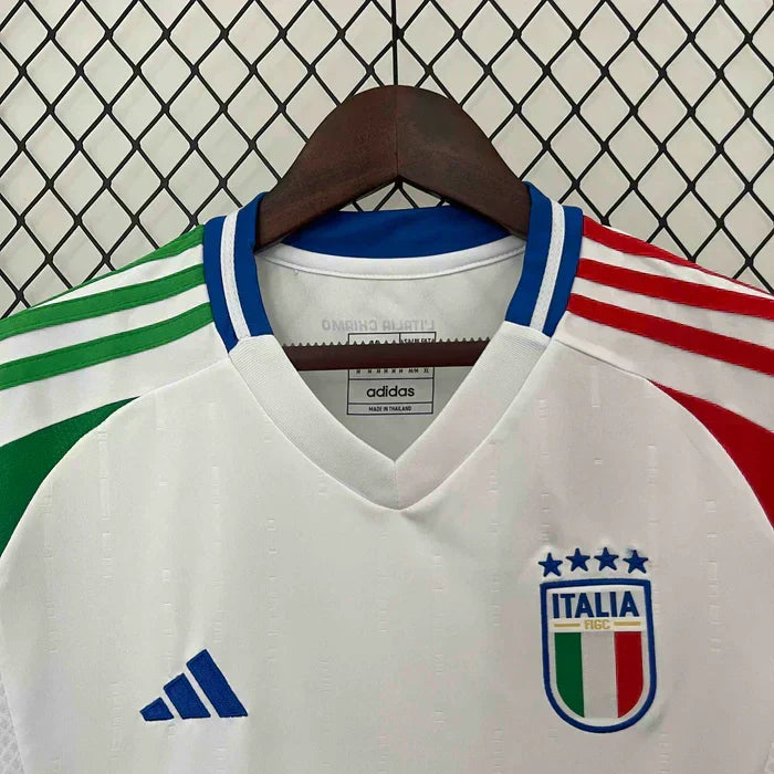 Italia 2024/2025 Visitante Kit