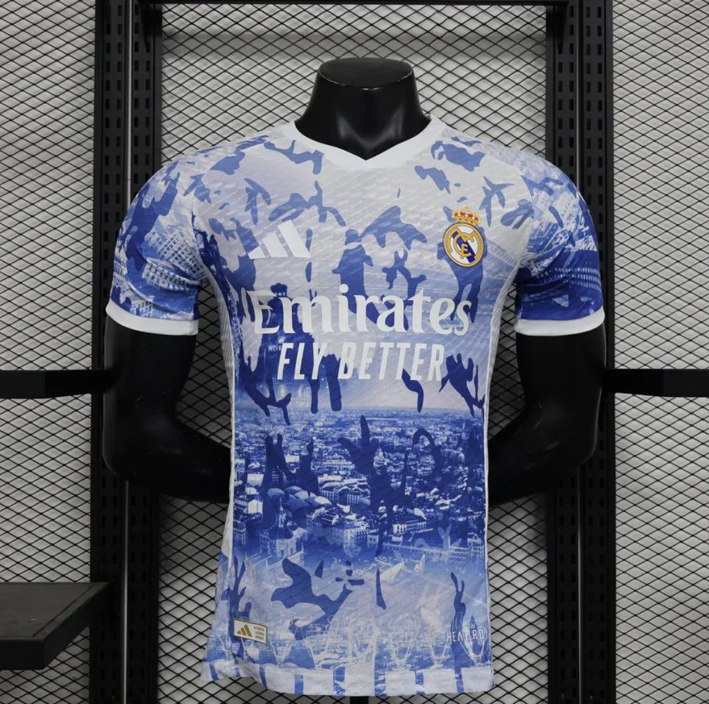 Real Madrid "Blue Skyline" Edición Especial