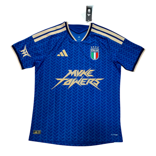 Maglietta di Myke Towers x Italia