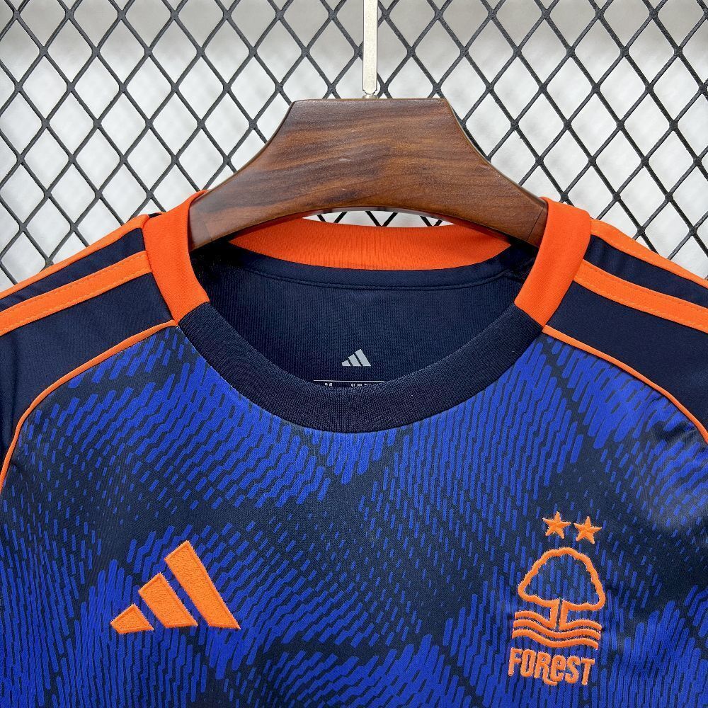 2025/2026 Nottingham Forest Alternativa Kit