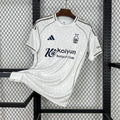 2025/2026 Nottingham Forest Visitante Kit