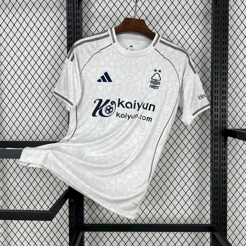 2025/2026 Kit da trasferta del Nottingham Forest