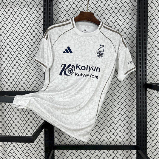 2025/2026 Nottingham Forest Visitante Kit