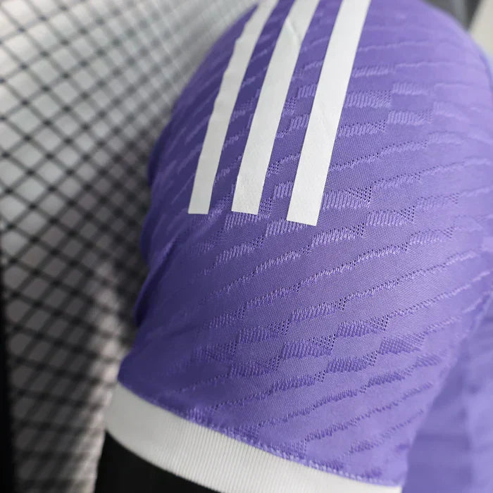 Real Madrid 2024/2025 Alternativa Kit