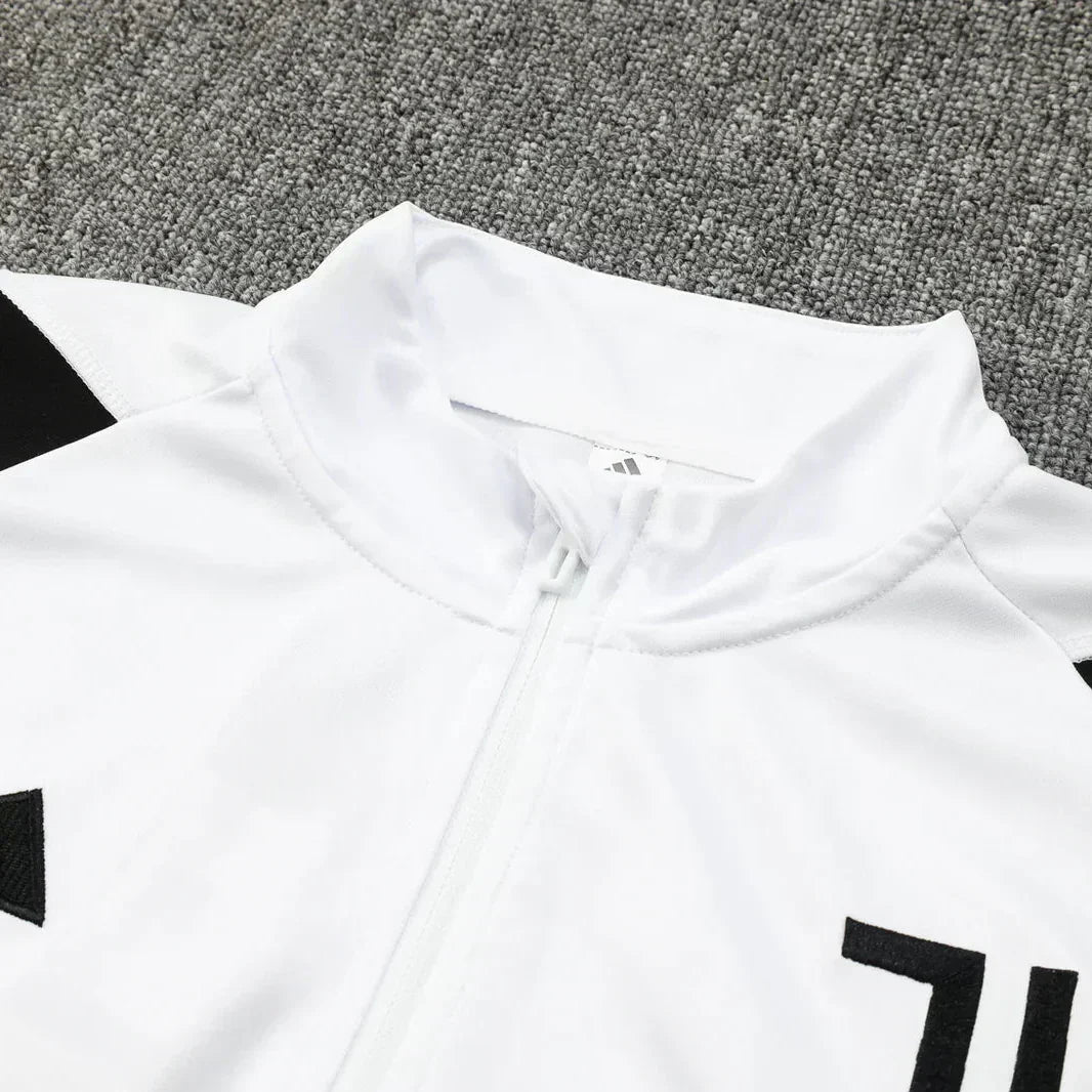 Juventus White and Black Chándal