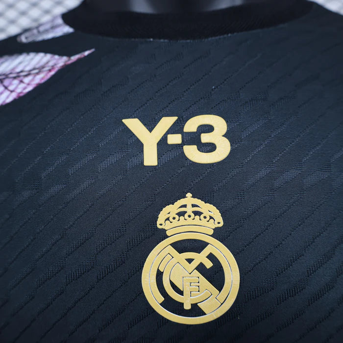 Real Madrid "Midnight Blossom" Edición Especial