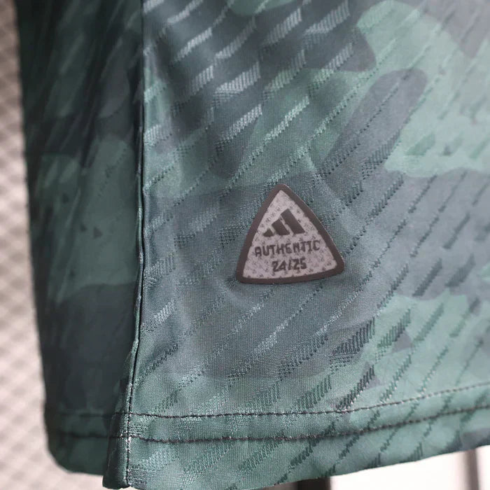 Real Madrid "Emerald Shadow" Edizione Speciale