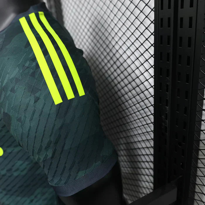 Real Madrid "Emerald Shadow" Edizione Speciale