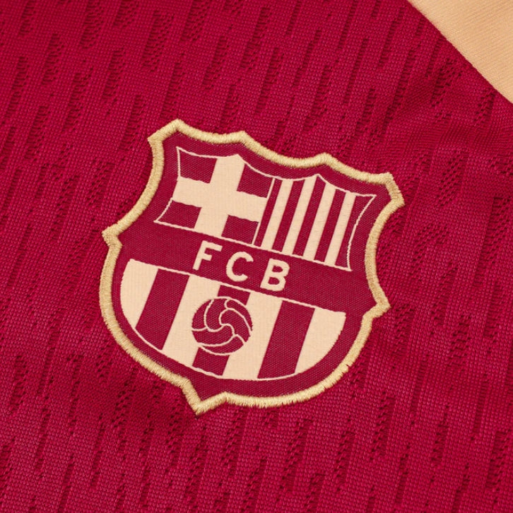 Tuta blu scuro e rossa del Barcellona