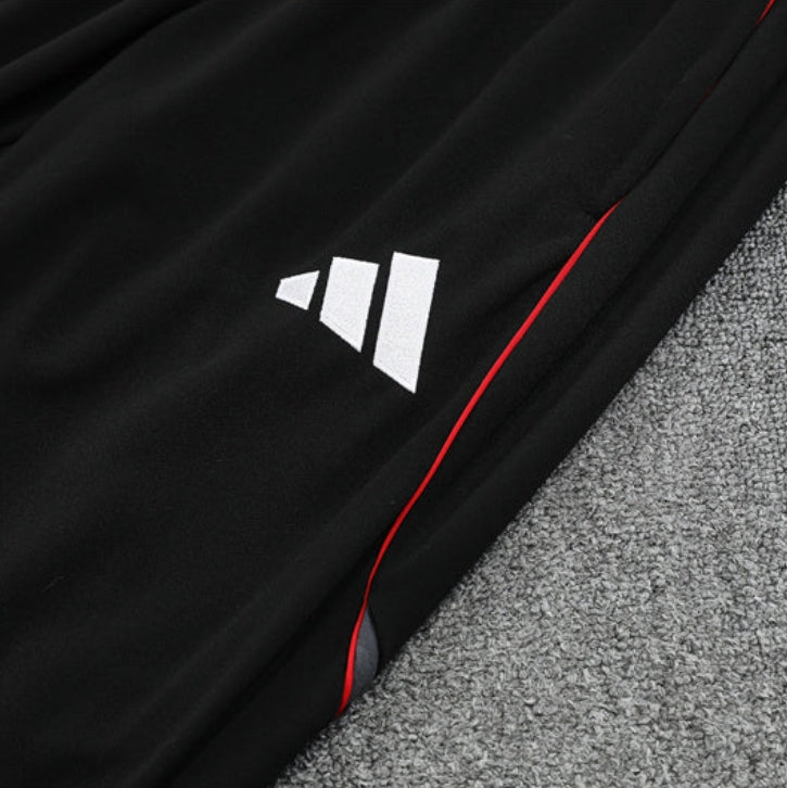 Tuta Ajax bianco e nero x rosso