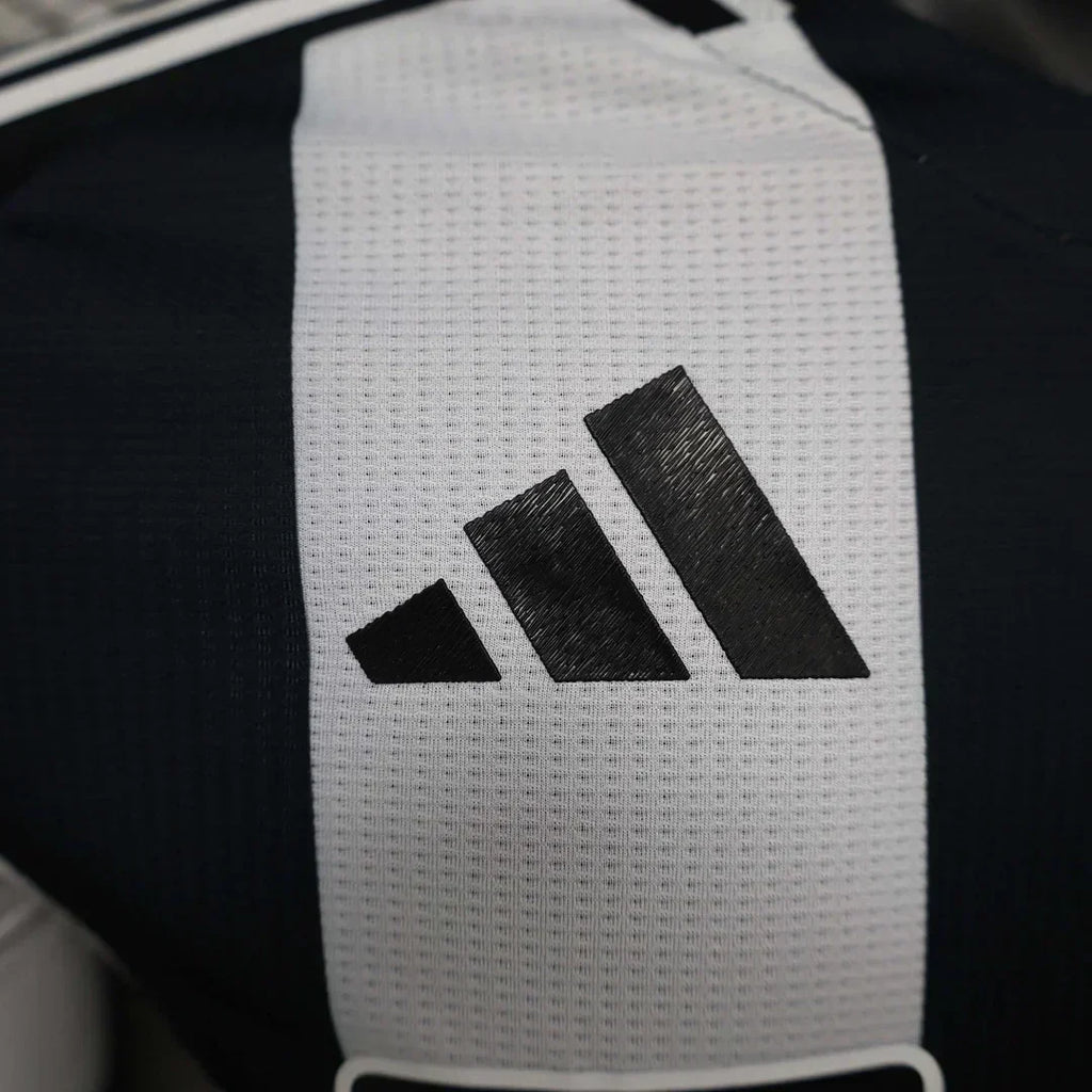 2024/2025 Divisa Locale Newcastle United