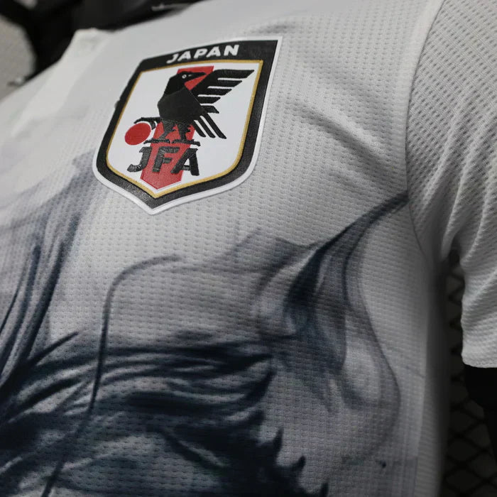 Japan "Ink Washed Dragon" Edición Especial