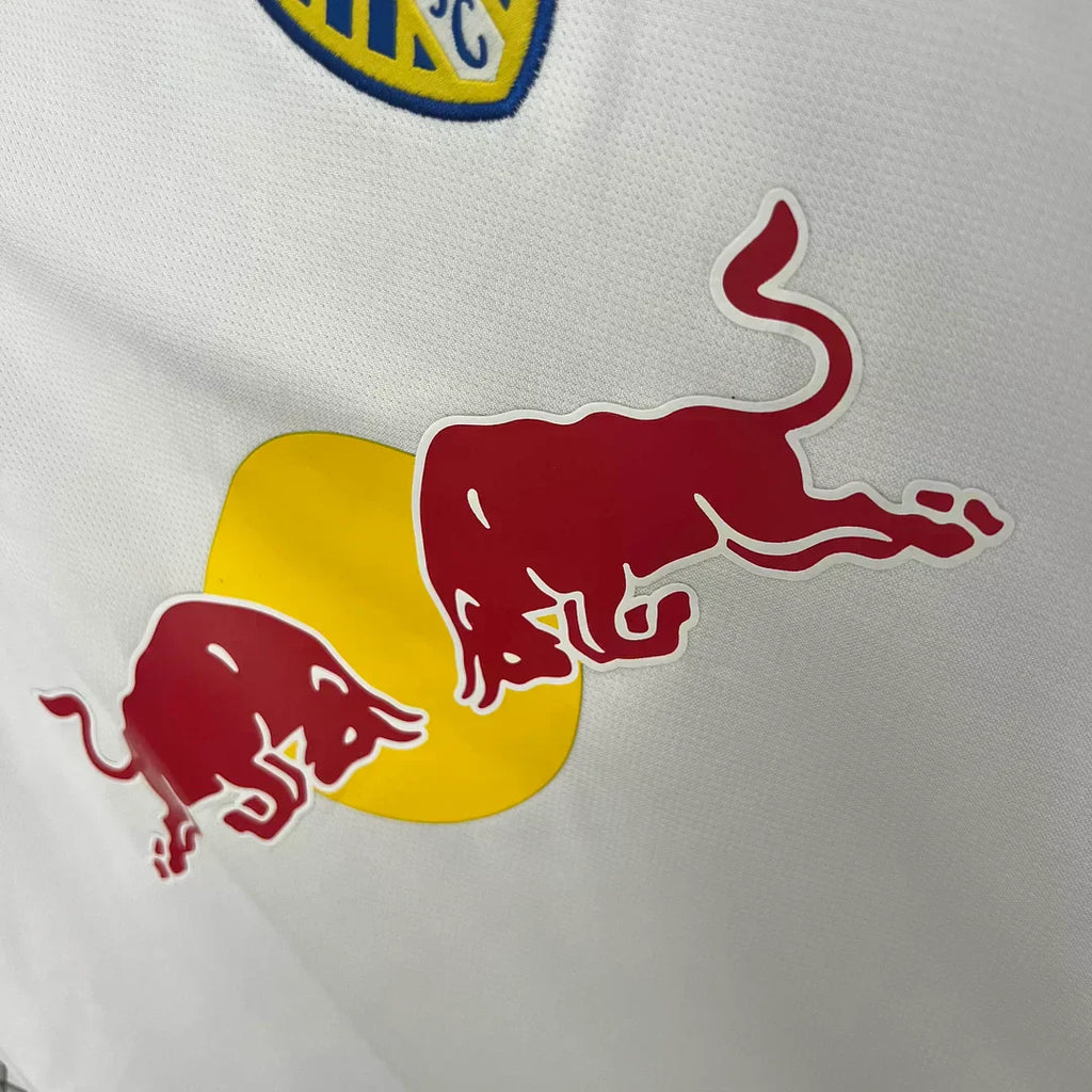 Kit locale Leeds United 2025/2026