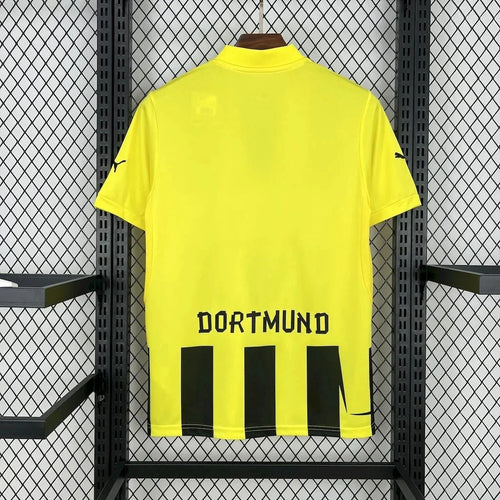 2012/2013 Retro Dortmund Locale
