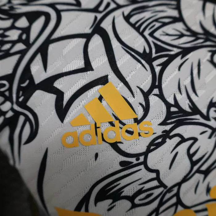 Real Madrid "Dragón Mítico" Edición Especial
