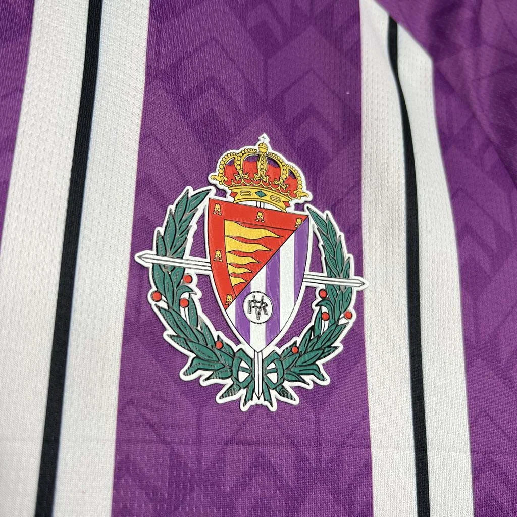 Divisa locale del Real Valladolid 2024-2025