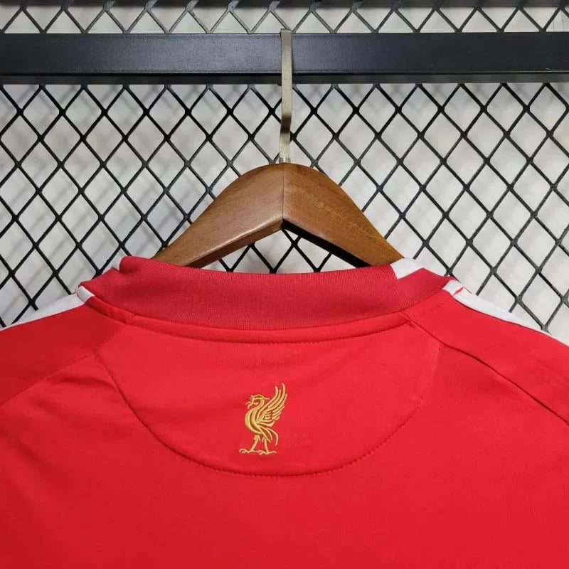 2008-2009 Retro Liverpool locale