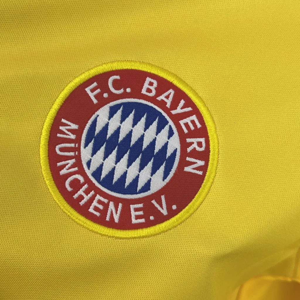 1993-1995 Retro Bayern Munich Away