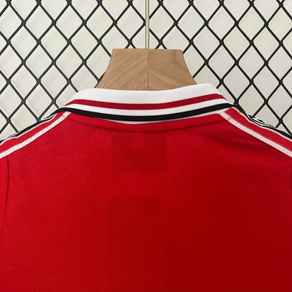 Manchester United 1998/1999 Home Kids Size