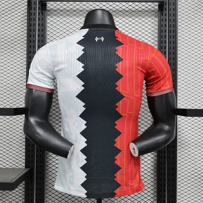Liverpool "Tri-Color Blitz" Edizione Speciale