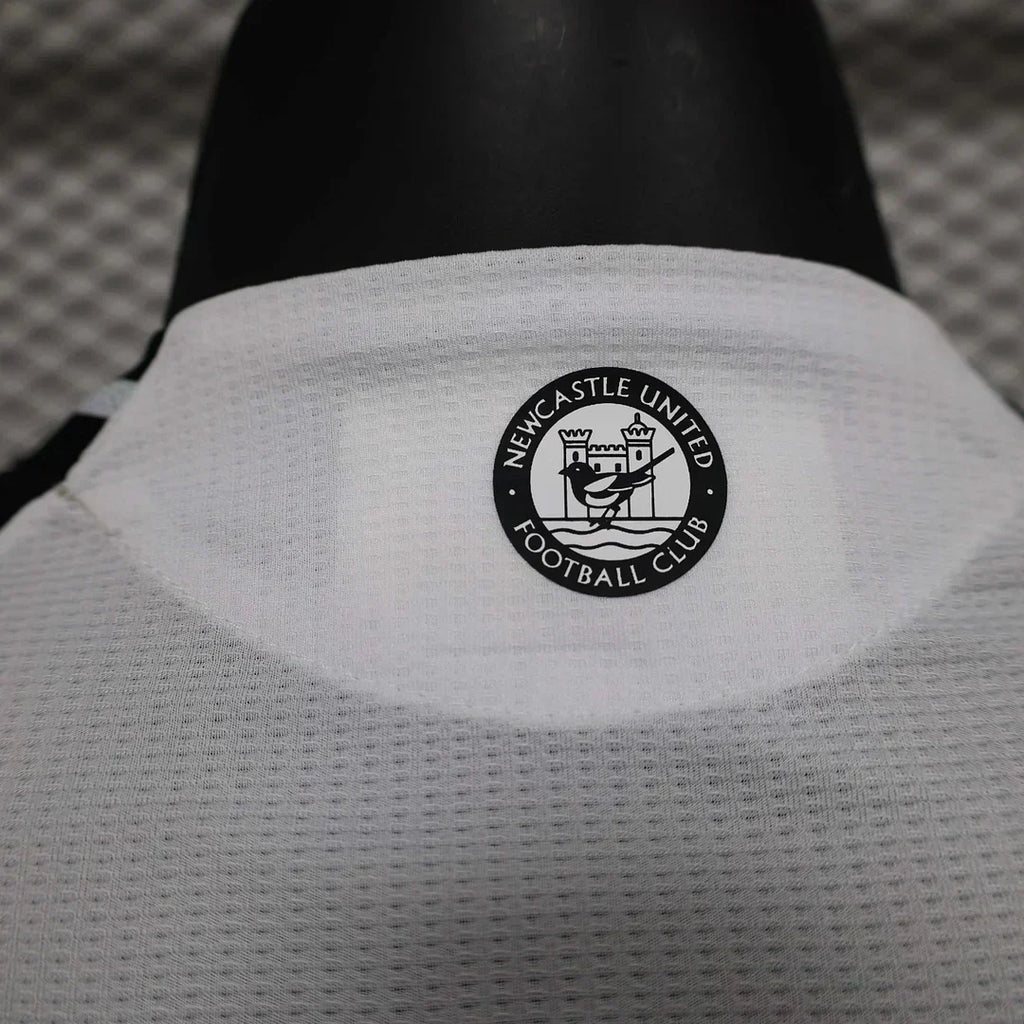 2024/2025 Divisa Locale Newcastle United