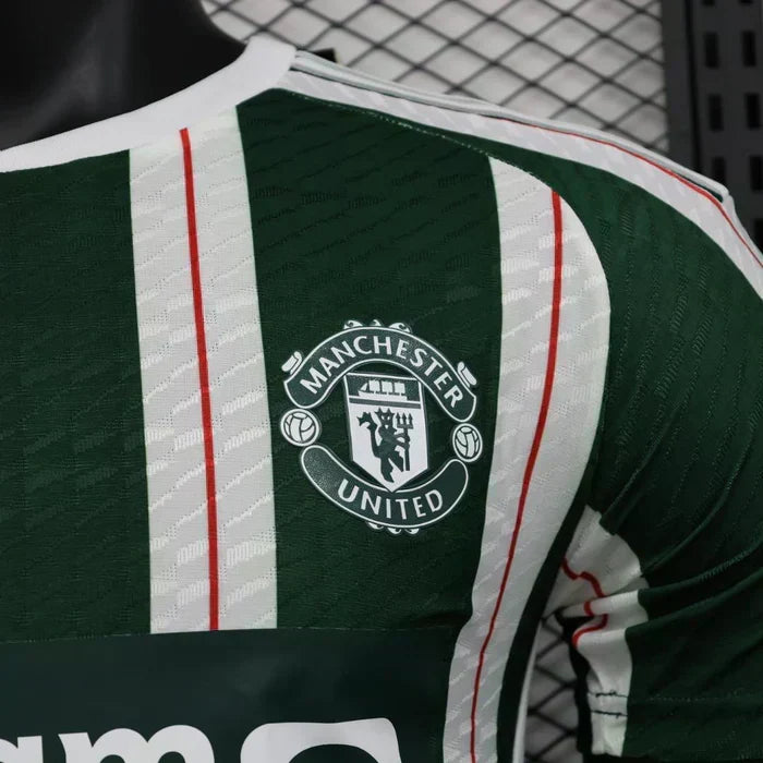 Manchester United 2023/2024 Visitante Kit
