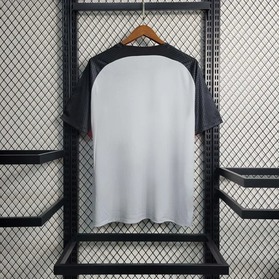 Kit da allenamento nero-grigio del Barcellona 2023/2024