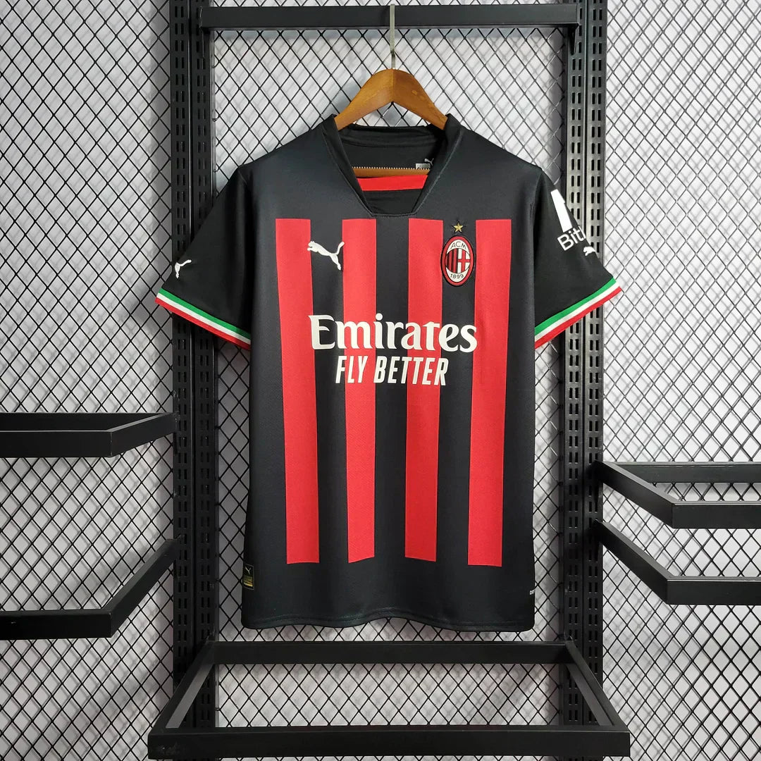 2022/2023 AC Milan Locale