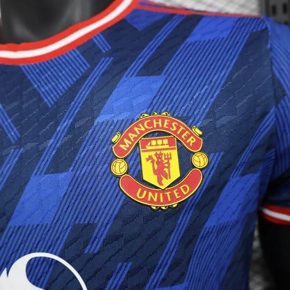 Manchester United "Electric Royal" Special Edition