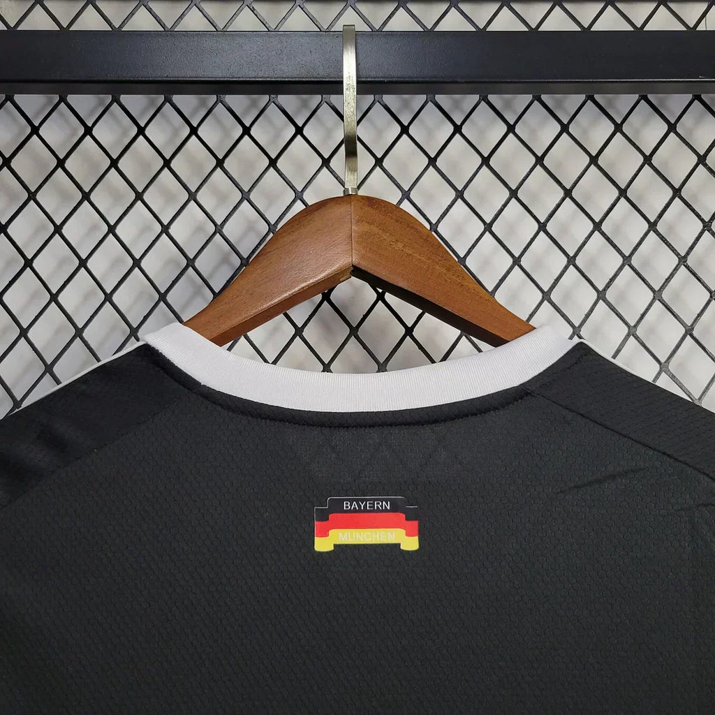 2024/2025 Bayern Monaco Abbigliamento da allenamento