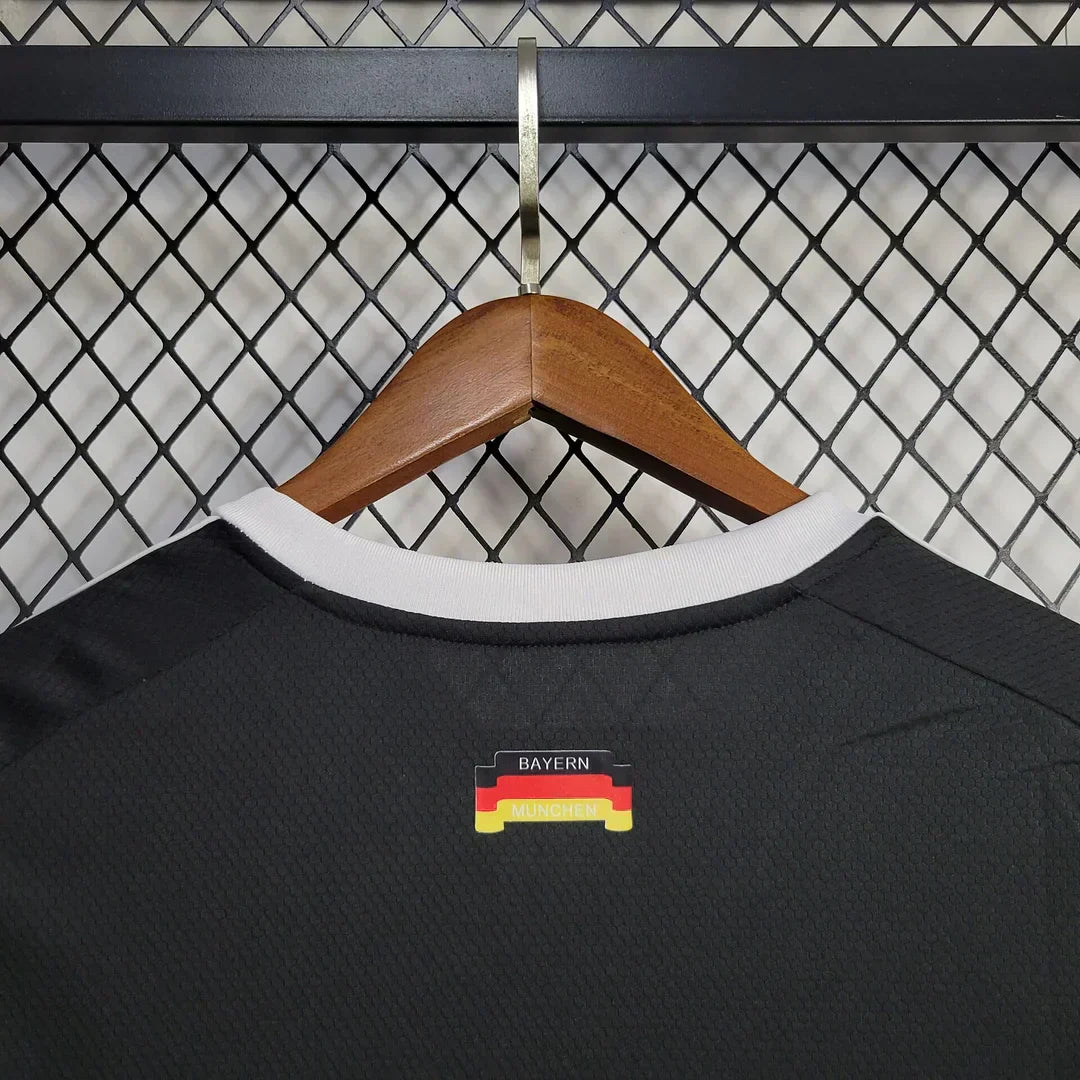 2024/2025 Bayern Monaco Abbigliamento da allenamento