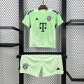 2025/2026 Kit da portiere verde Bayern Monaco per bambini