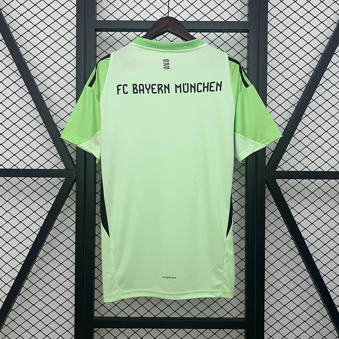 2025/2026 Bayern Munchen Green Goalkeeper Kit