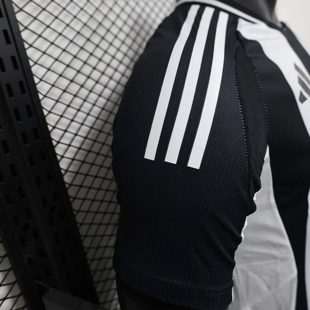 2024/2025 Divisa Locale Newcastle United