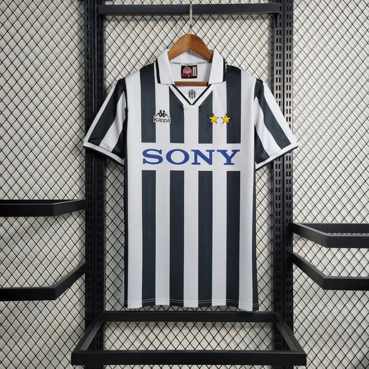 1996-1997 Juventus Retro Casa